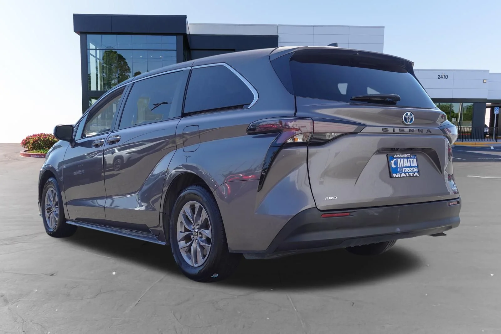 Used 2024 Predawn Gray Mica Toyota LE image 5