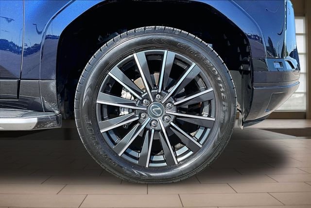 Used 2024 Blue Lexus 550 Luxury image 9