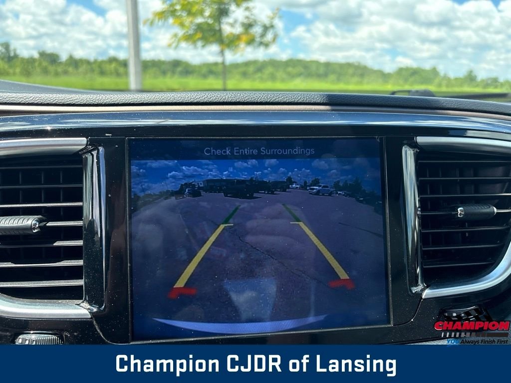 Used 2017 White Chrysler Touring L Plus image 23