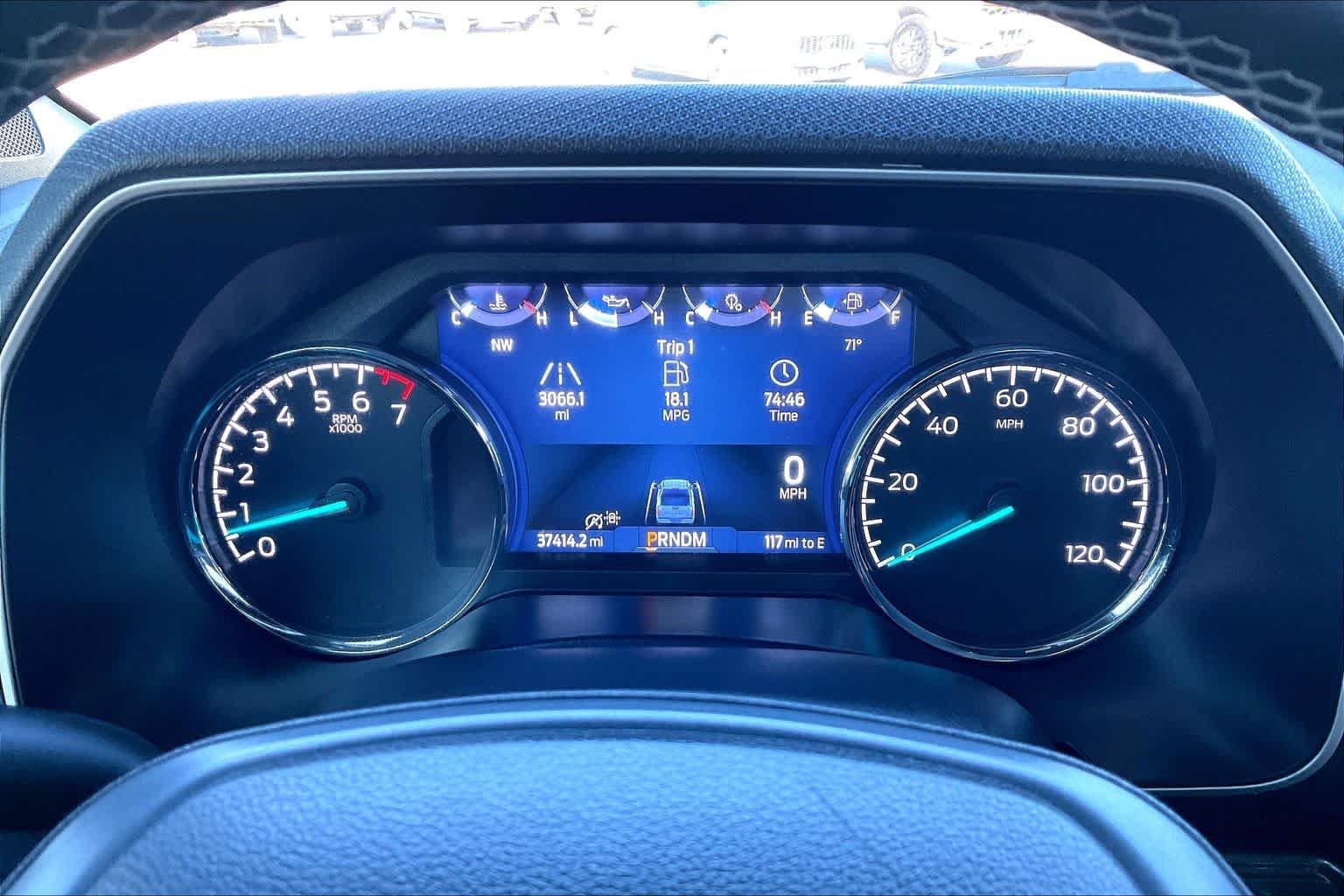 Used 2023 Avalanche Gray Ford XLT image 25