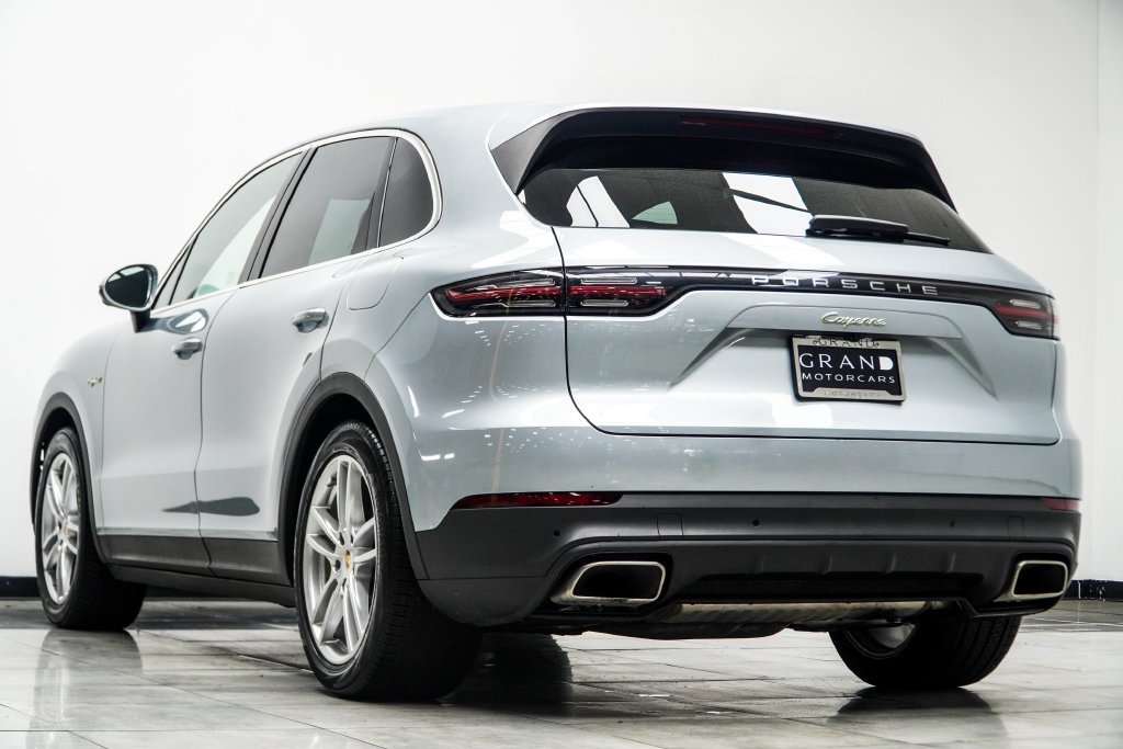 Used 2023 Silver Porsche Base image 16