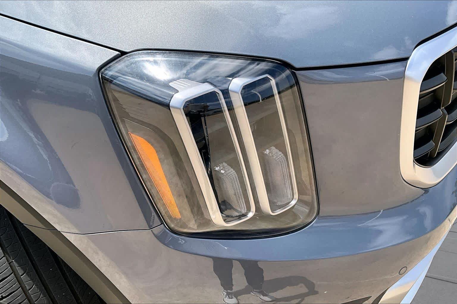 Used 2024 Everlasting Silver Kia SX image 42