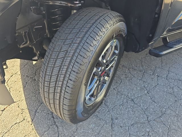 2025 Toyota Tacoma TRD Sport - Photo 31