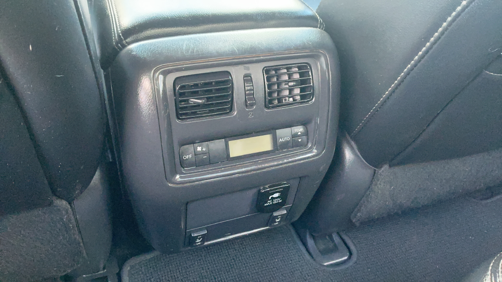 Used 2015 Cayenne Nissan Platinum image 10