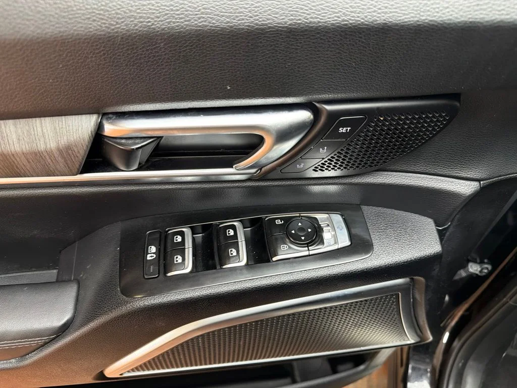 Used 2024 Ebony Black Kia SX image 23