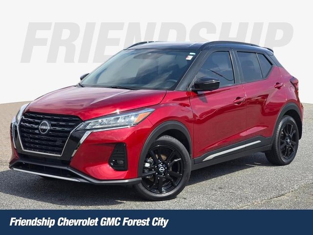 2023 Nissan Kicks SR