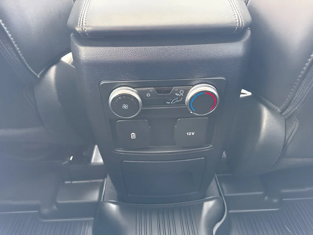 Used 2022 White Ford XLT image 13