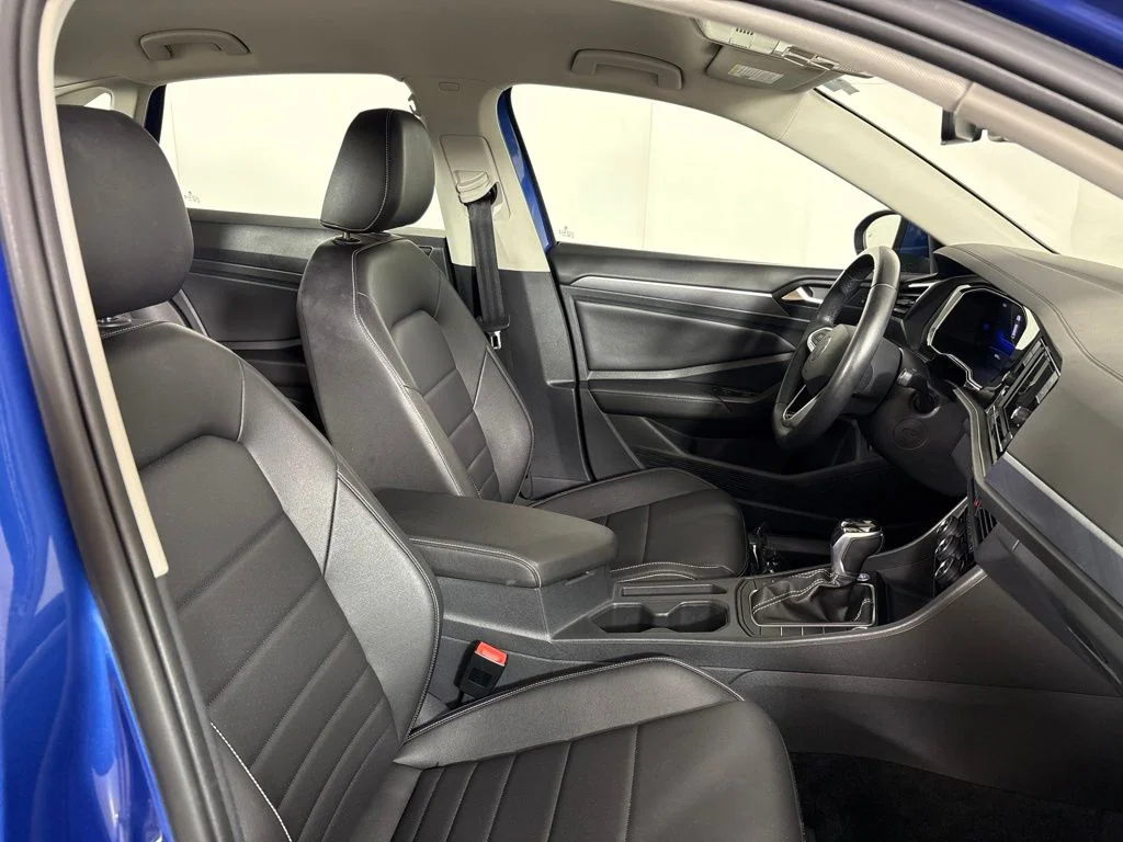 Used 2024 Blue Volkswagen 1.5T SE image 21