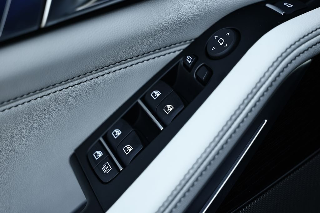 New 2027 Skyscraper Grey Metallic BMW xDrive40i image 18