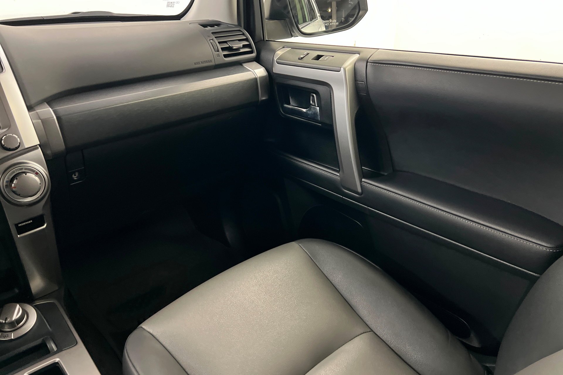 Used 2024 White Toyota SR5 Premium image 11