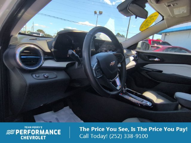 2024 Chevrolet Trax LT - Photo 9