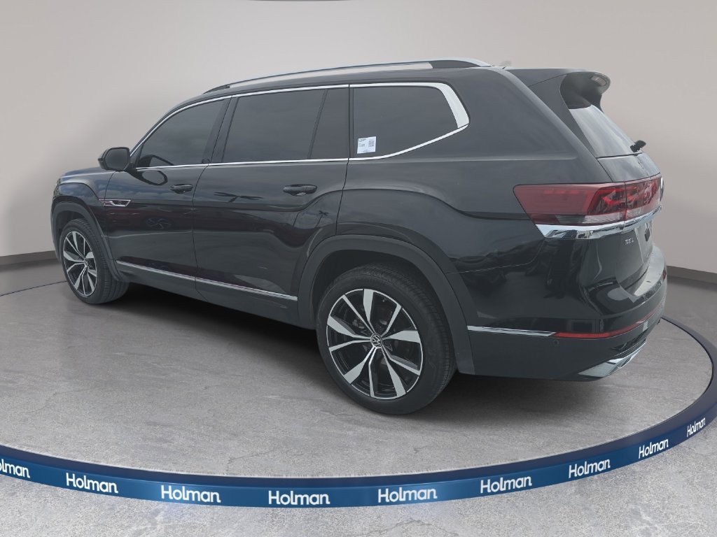 Used 2025 Black Volkswagen 2.0T SEL Premium R-Line image 5