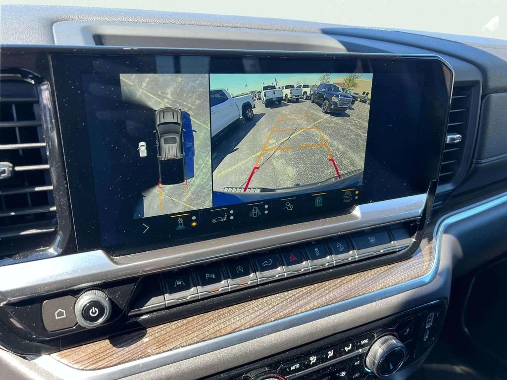 2022 Chevrolet Silverado 1500 RST - Photo 11