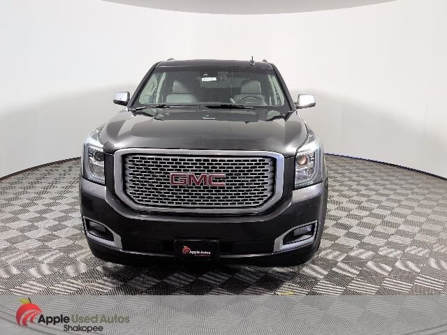 Used 2016 GMC Yukon Denali with VIN 1GKS2CKJ1GR382222 for sale in Shakopee, Minnesota