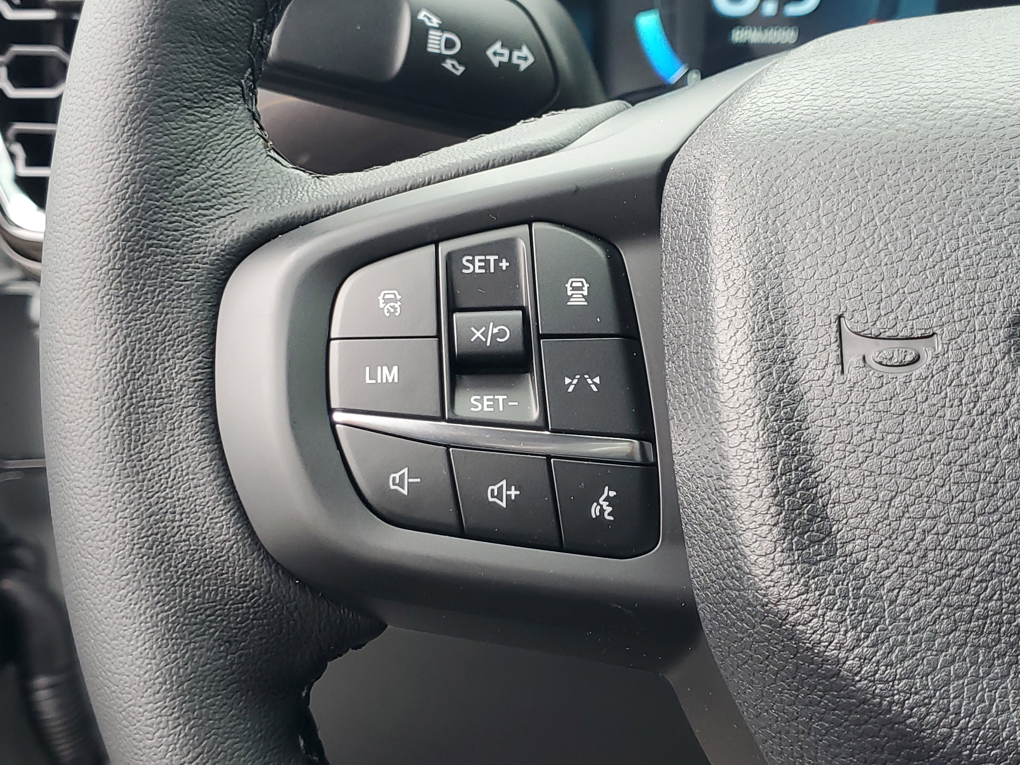 New 2026 Avalanche Ford Lariat® image 18