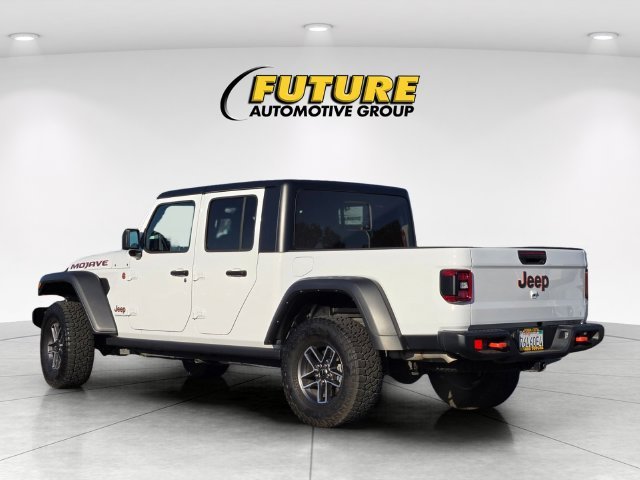 Used 2025 White Jeep Mojave image 5