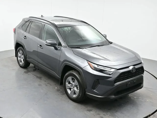 Used 2022 Magnetic Gray Met Toyota XLE image 34