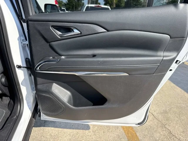 Used 2026 White Chevrolet LT image 23