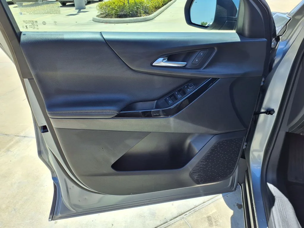 Used 2025 Gray Chevrolet LT image 13