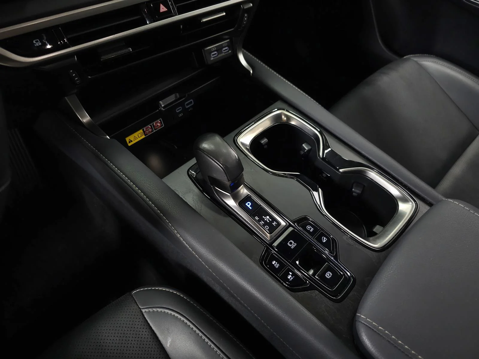 Certified Used 2024  Lexus Premium image 28