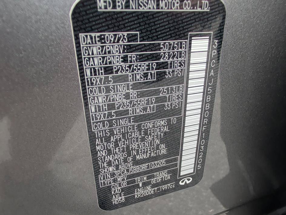 Used 2024 Graphite Shadow INFINITI LUXE image 32