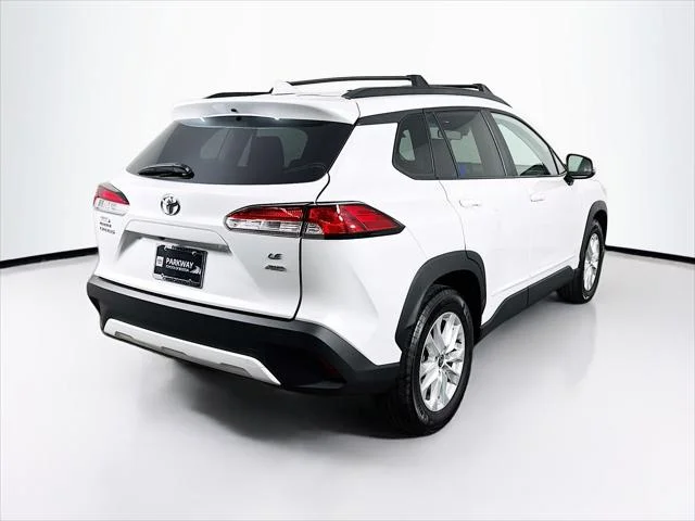 Certified Used 2024 WIND CHILL PEARL Toyota  image 7