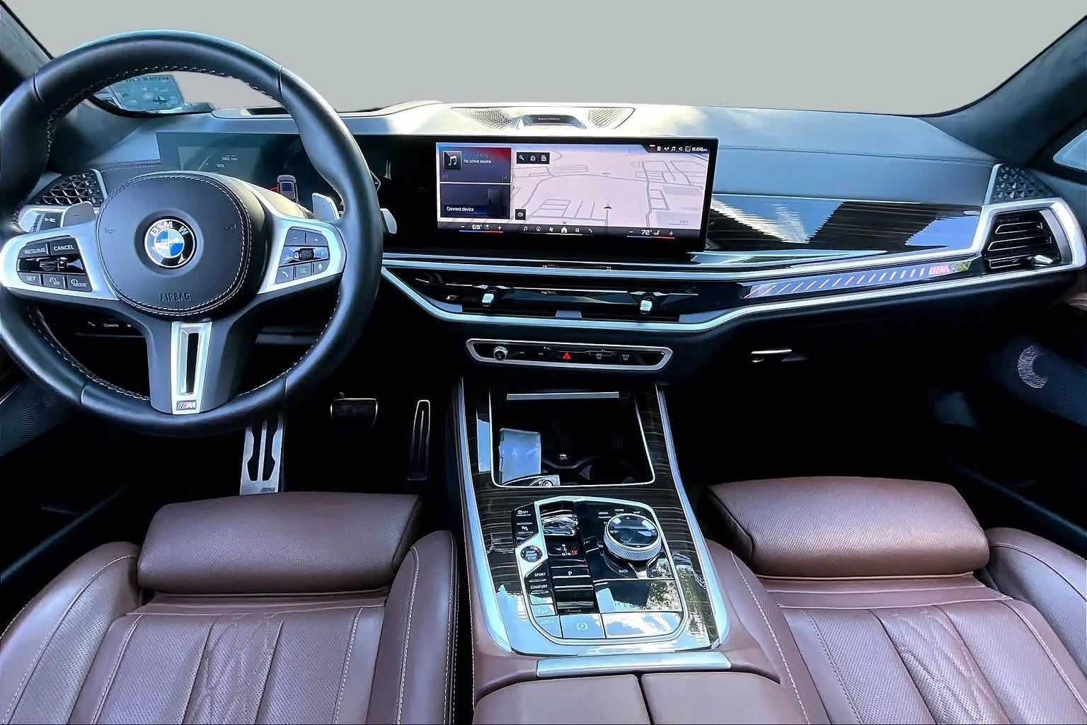 Used 2025 Brooklyn Grey Metallic BMW M60i image 15