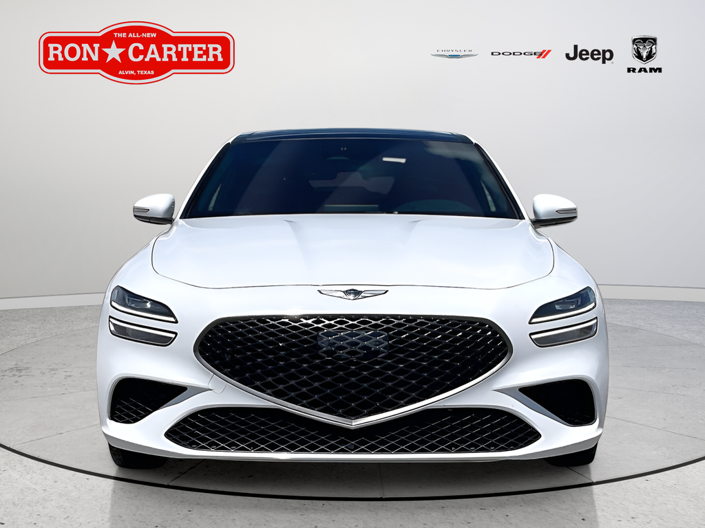 Used 2023 White Genesis 3.3T image 2
