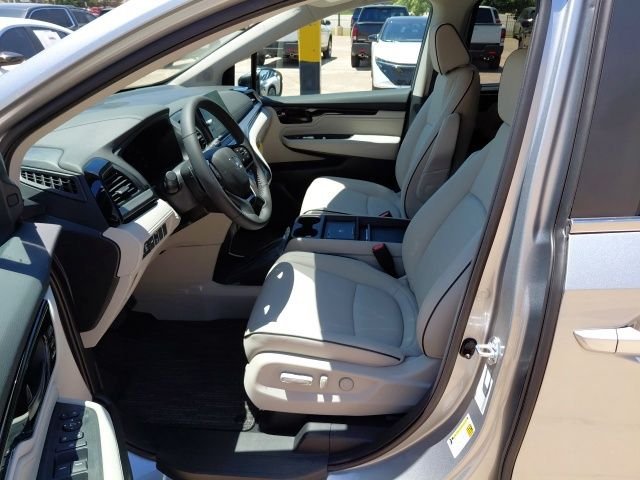 New 2026 Solar Silver Metallic Honda Touring image 26