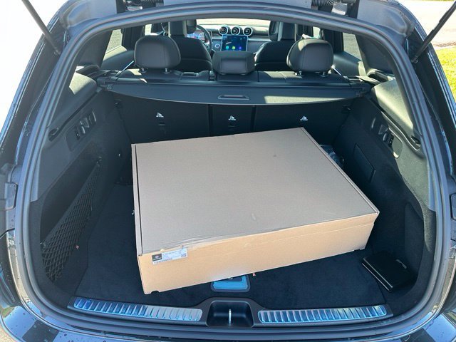 New 2027 Graphite Grey Metallic Mercedes-Benz GLC 300 image 35