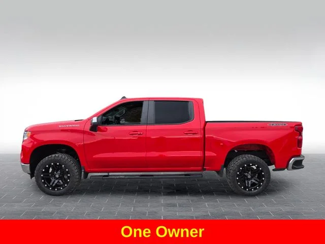 Used 2025 Red Chevrolet LT image 5