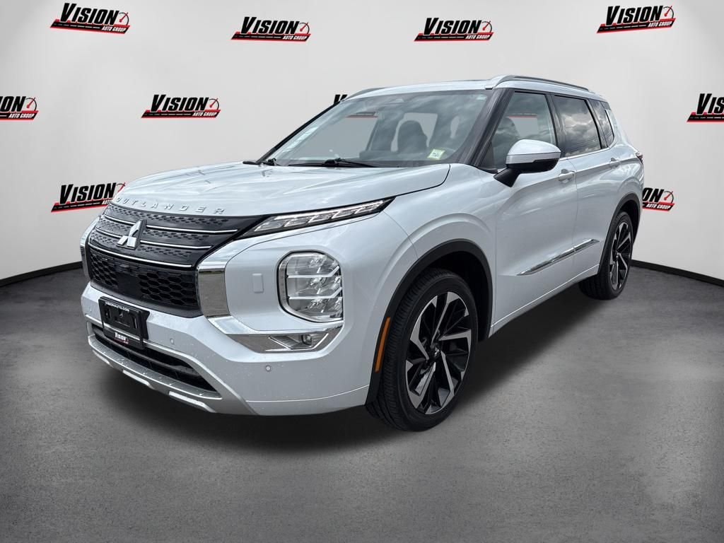 2022 Mitsubishi Outlander SEL S-AWC's photo