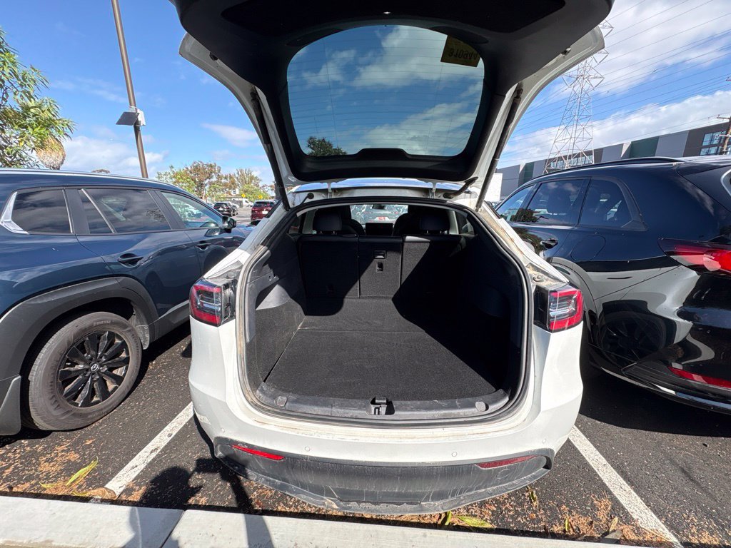 Used 2020  Tesla Performance image 7