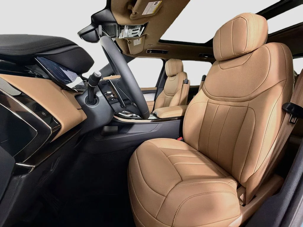 New 2026 Giola Green Land Rover SE image 22