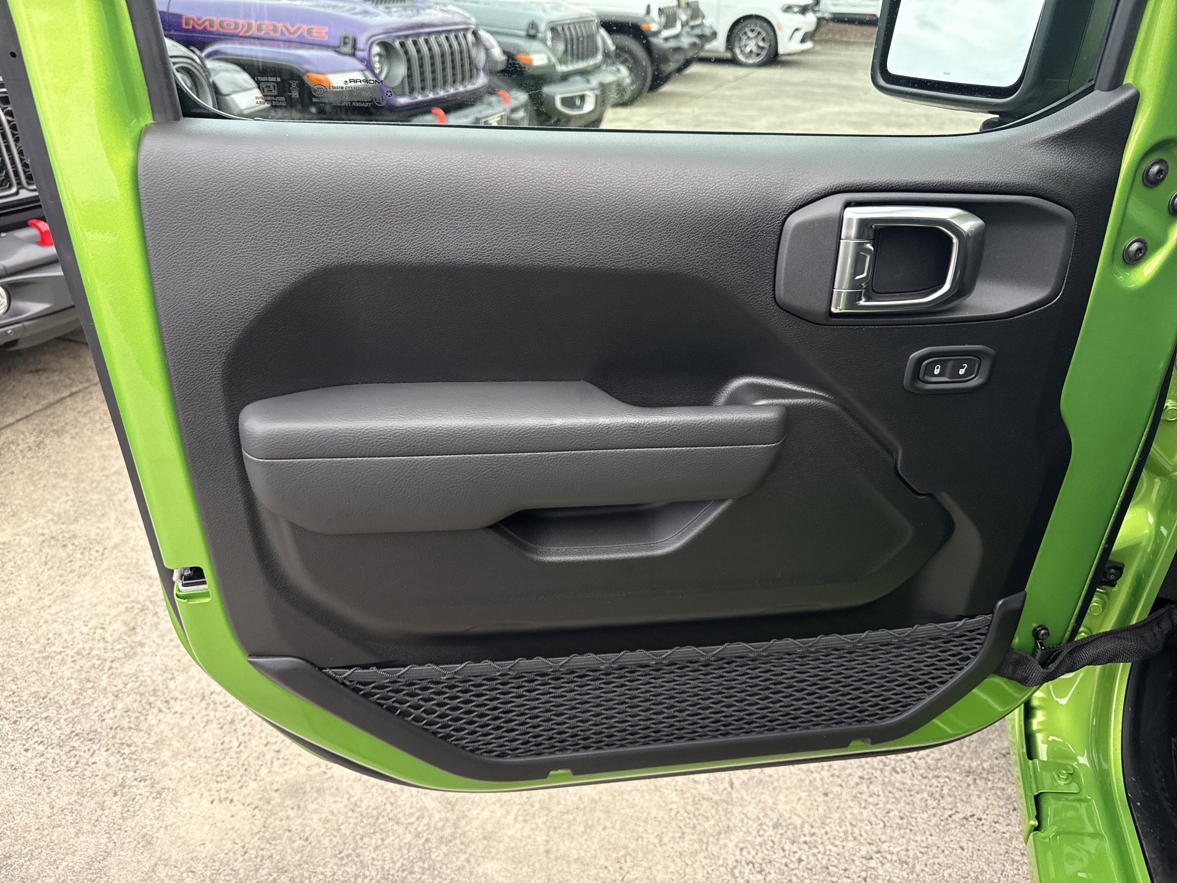 New 2026 Mojito Clearcoat Jeep Sport image 9