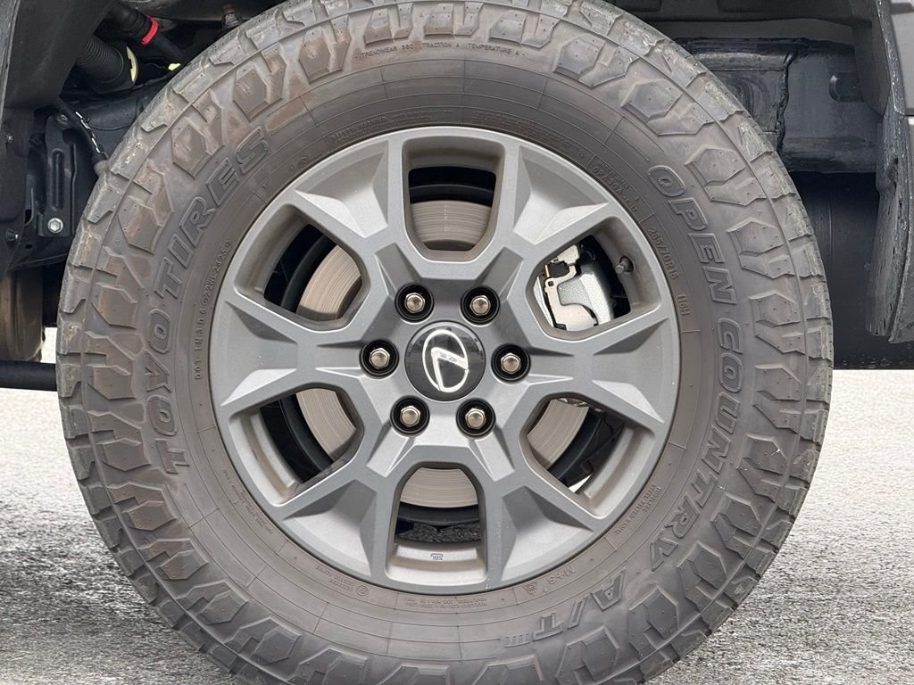 Used 2025 Eminent White Pearl Lexus 550 Overtrail image 3