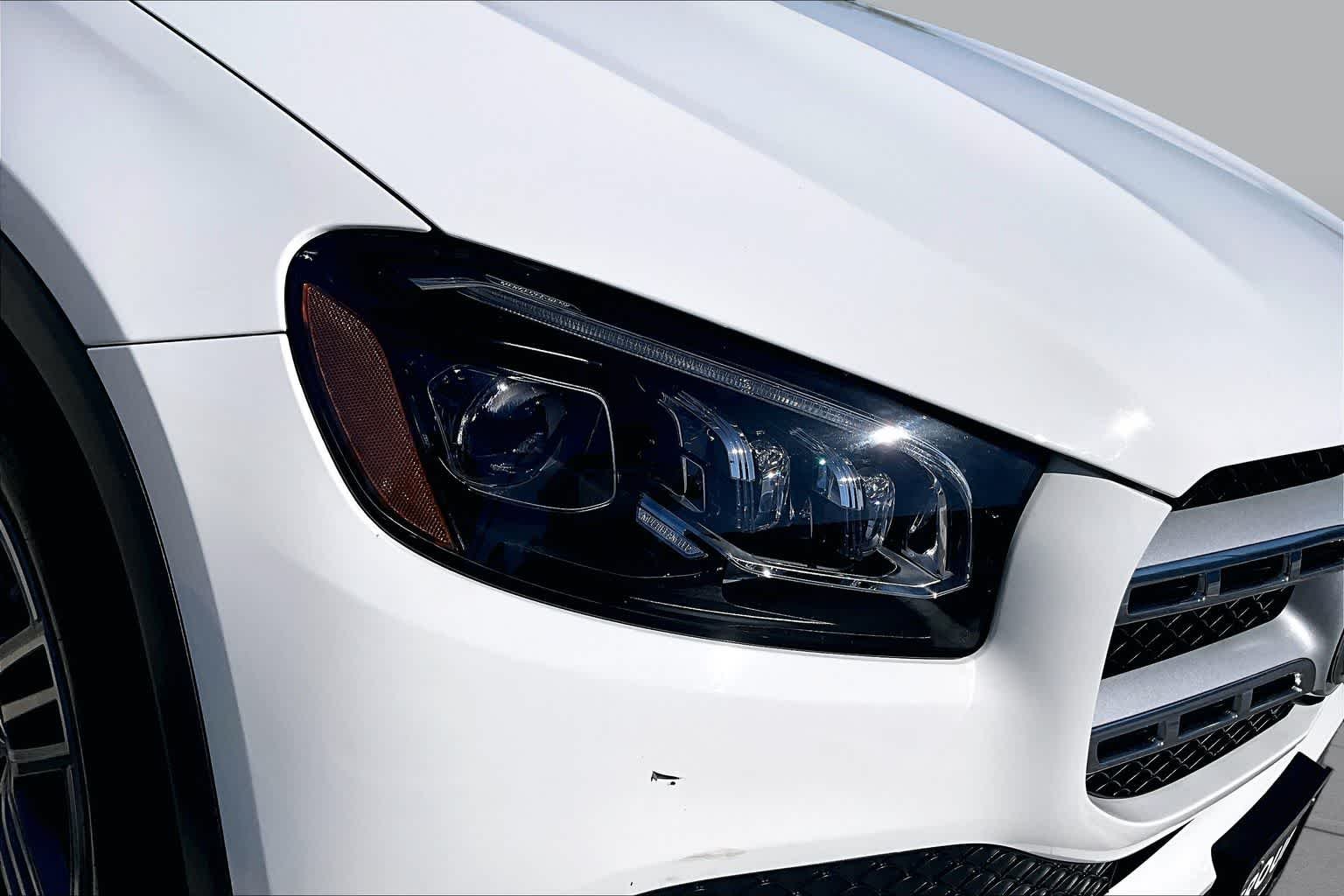 Used 2022 Polar White Mercedes-Benz GLS 450 image 28