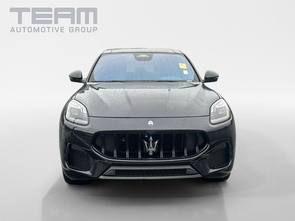 Used 2023  Maserati Modena image 2