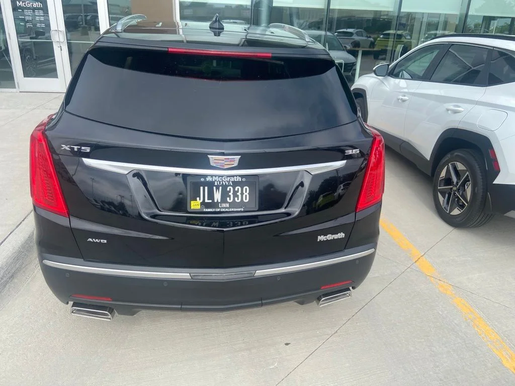 Certified Used 2019 Black Cadillac Luxury image 5