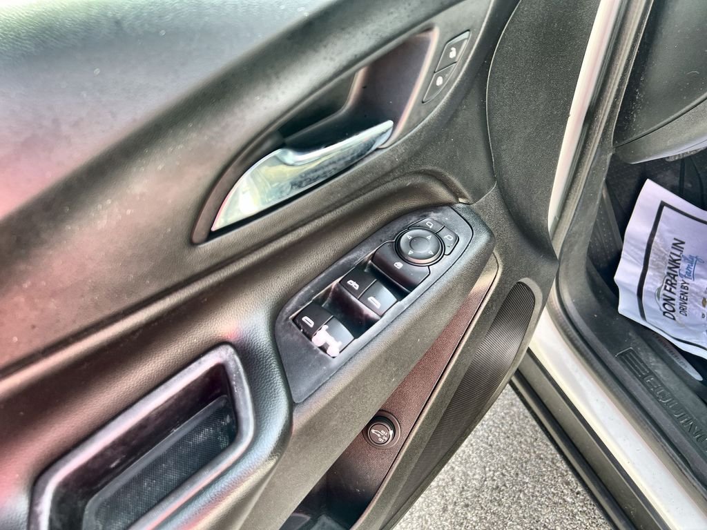 Used 2020 White Chevrolet LT image 13