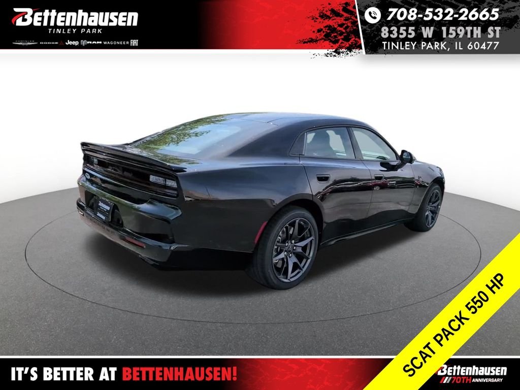 New 2026 Diamond Black Crystal Pearlcoat Dodge R/T Scat Pack image 4
