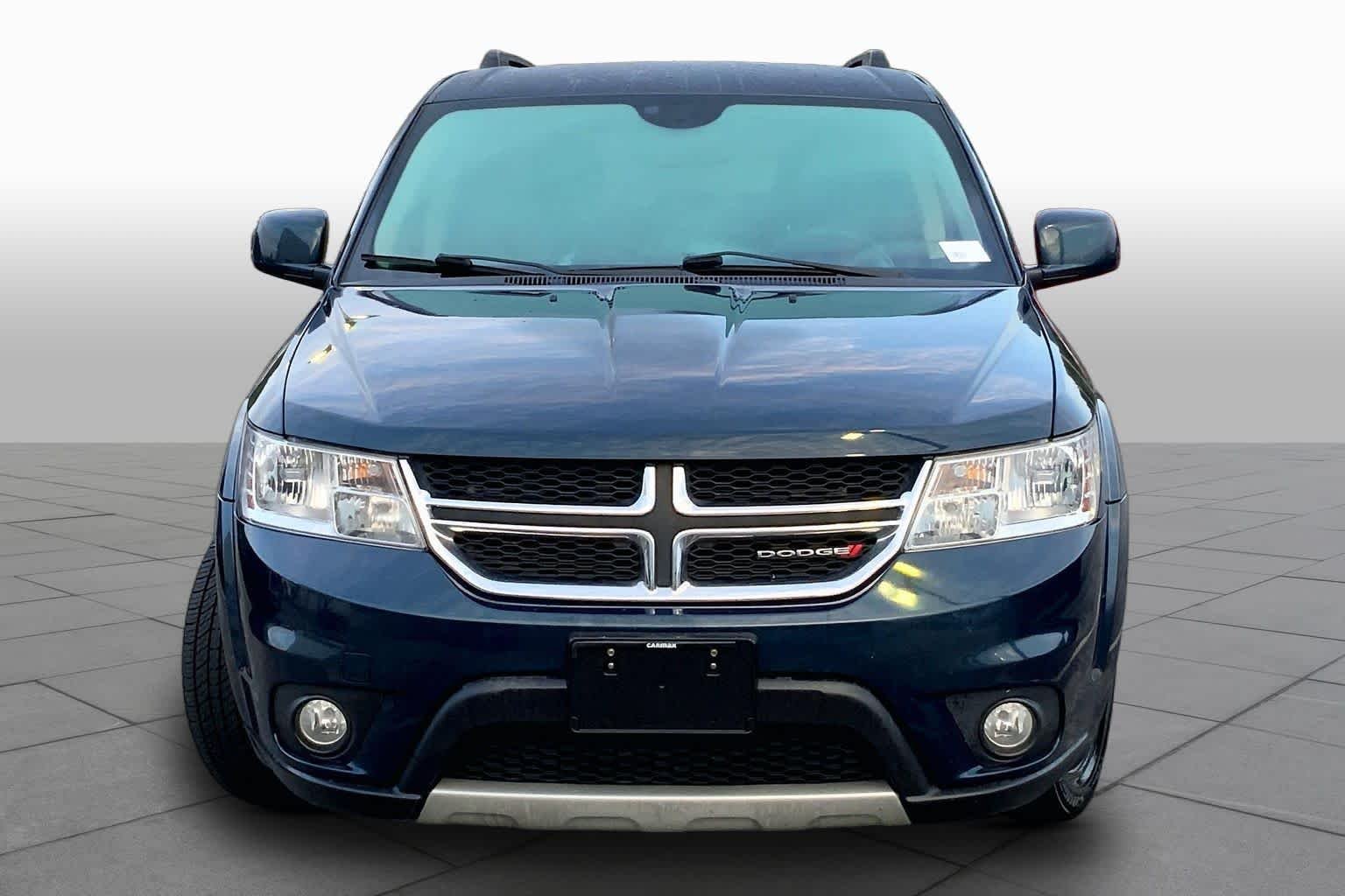 Used 2014 Fathom Blue Pearlcoat Dodge SXT image 4
