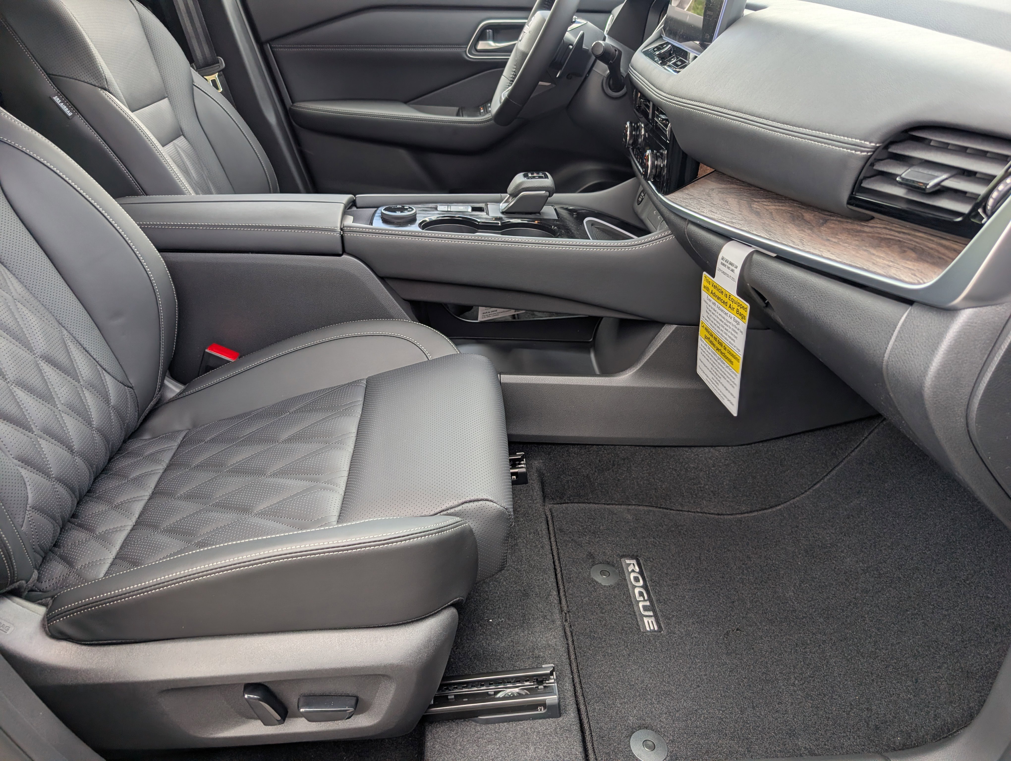 New 2026 Obsidian Green Pearl Nissan Platinum image 31