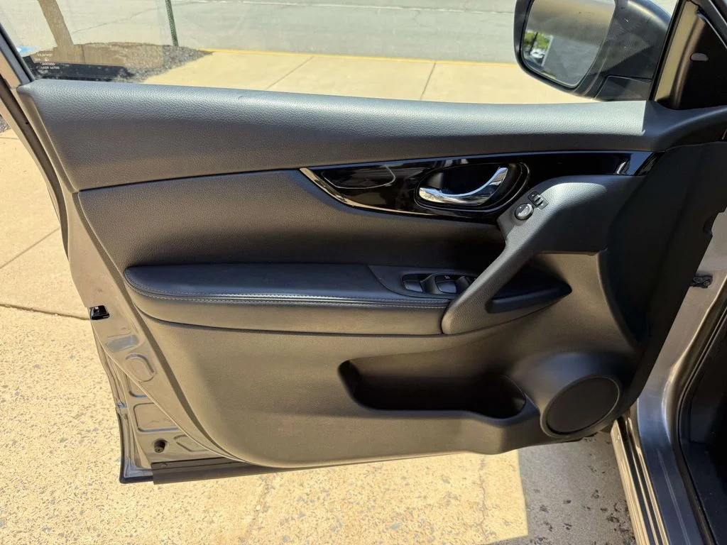 Used 2020 Gun Metallic Nissan SV image 30
