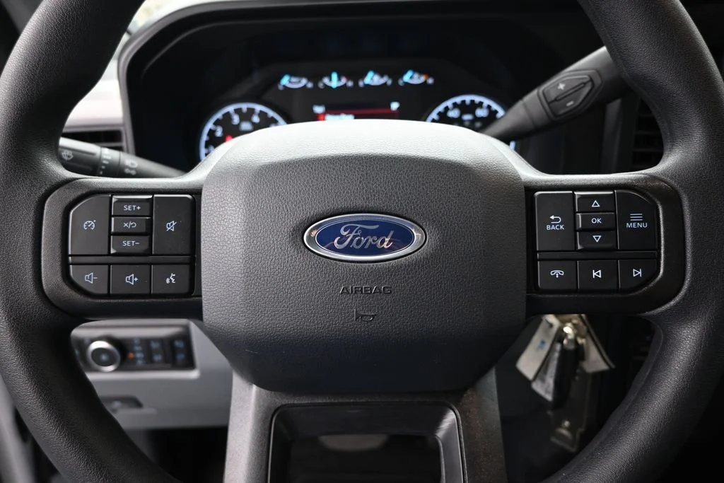 New 2026 Oxford White Ford XLT image 11