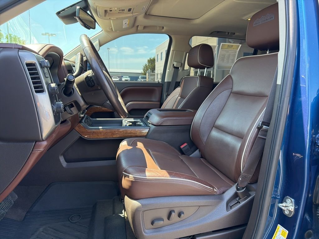 Used 2016 Blue Chevrolet High Country image 9