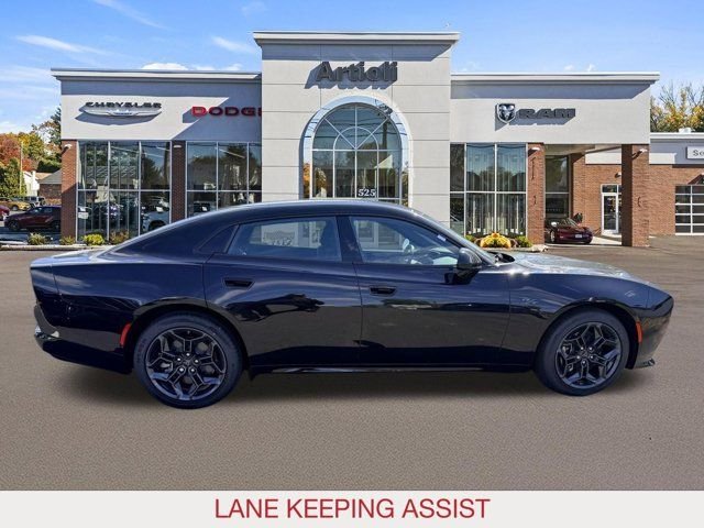 New 2026 Diamond Black Crystal Pearlcoat Dodge R/T image 7