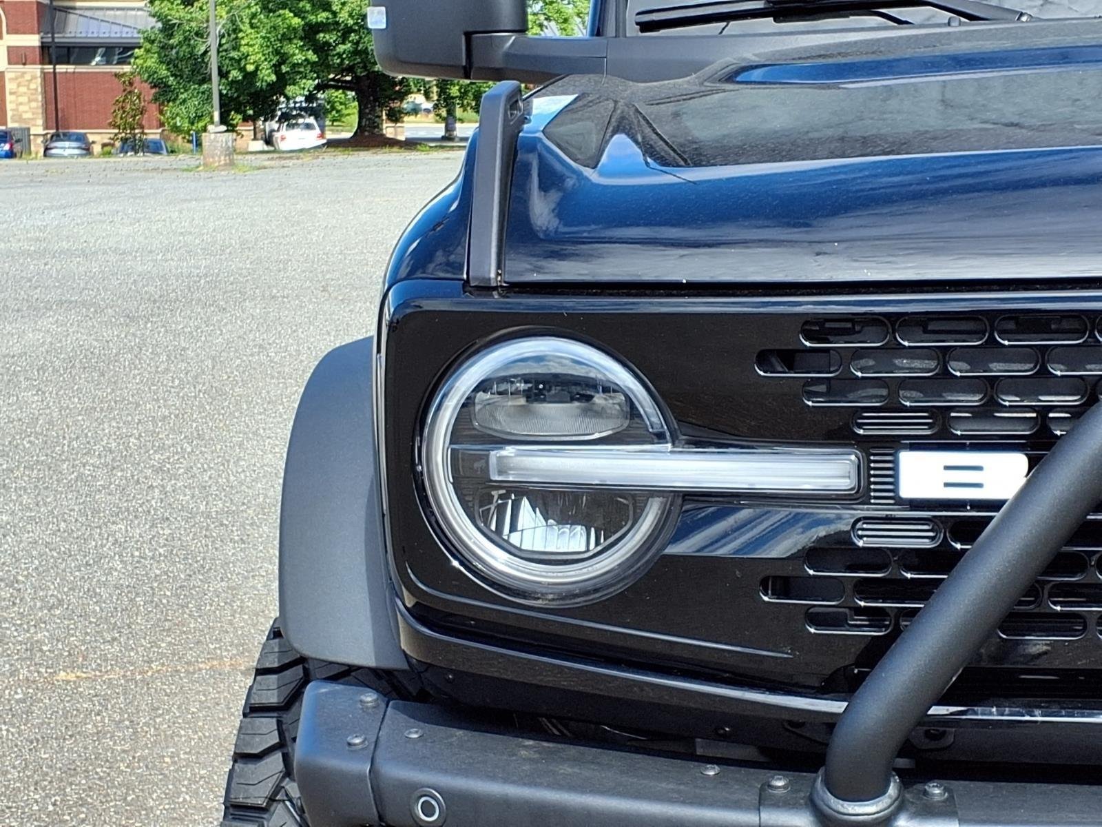 Used 2024 Shadow Black Ford Wildtrak image 13