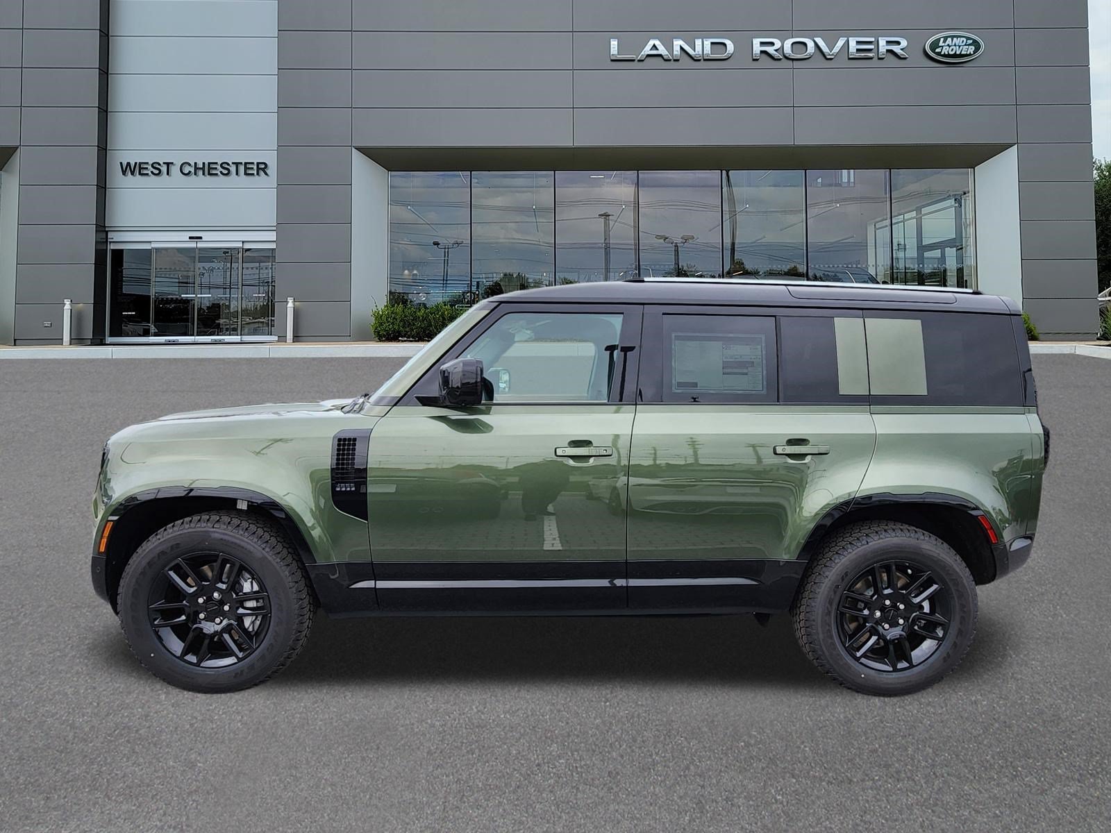 New 2026 Woolstone Green LAND ROVER X-Dynamic SE image 5