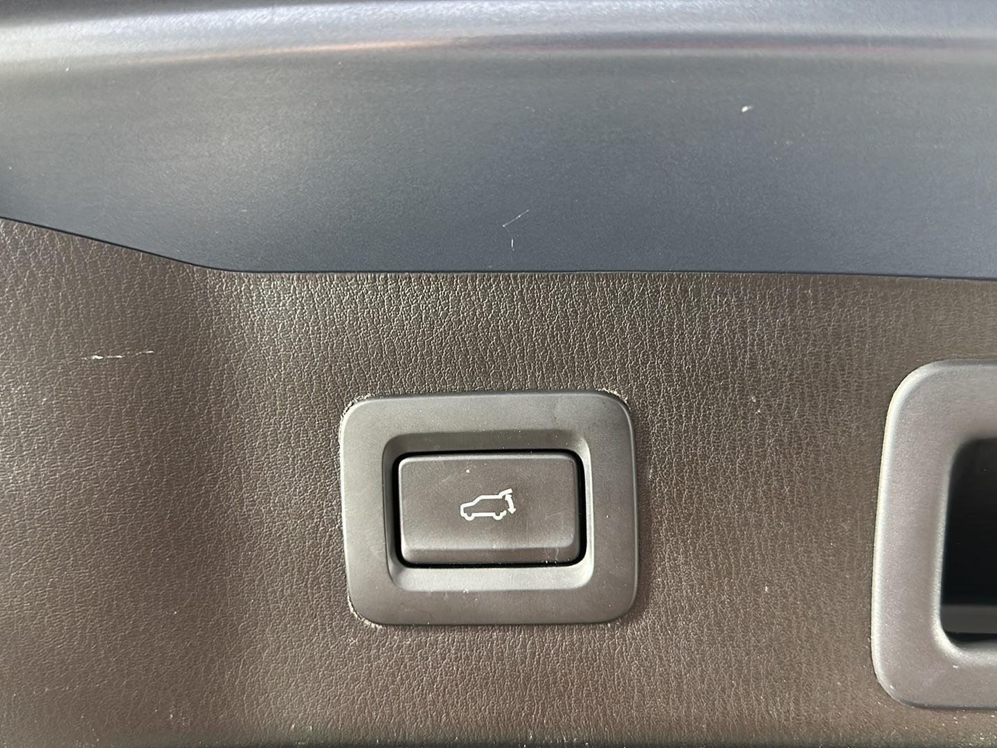 Used 2023 Gray Mazda 2.5 S Carbon Edition image 23